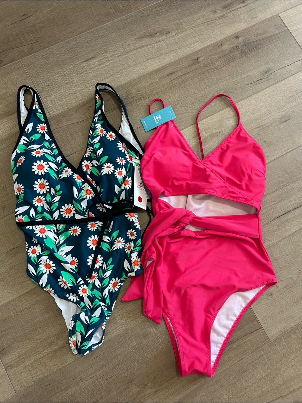 New Cupshe Two Swimsuit One piece bundle size medium